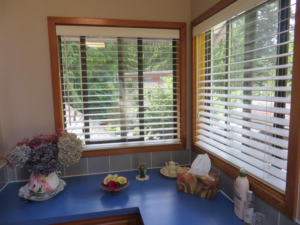 Tea Cozy Bed & Breakfast Qualicum Beach Szoba fotó