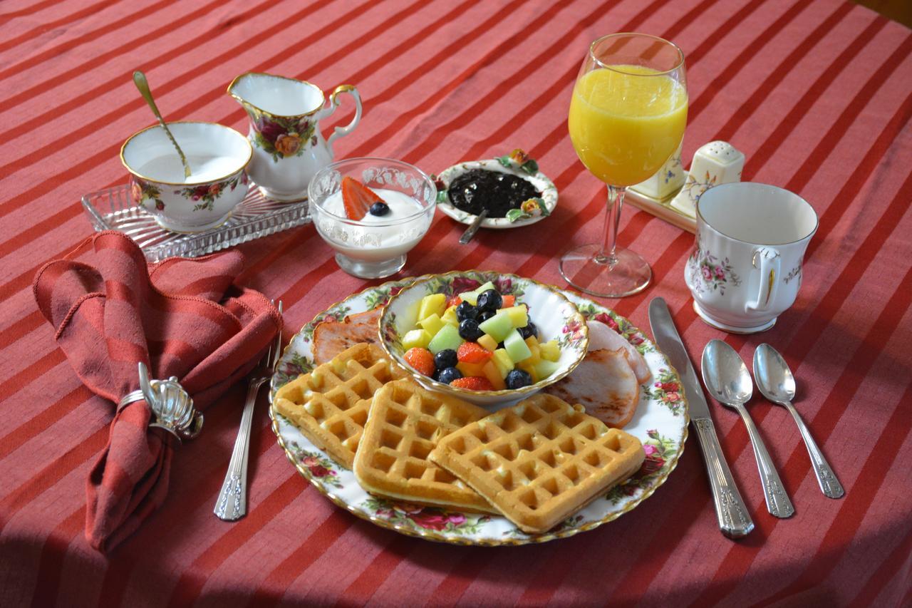 Tea Cozy Bed & Breakfast Qualicum Beach Szoba fotó