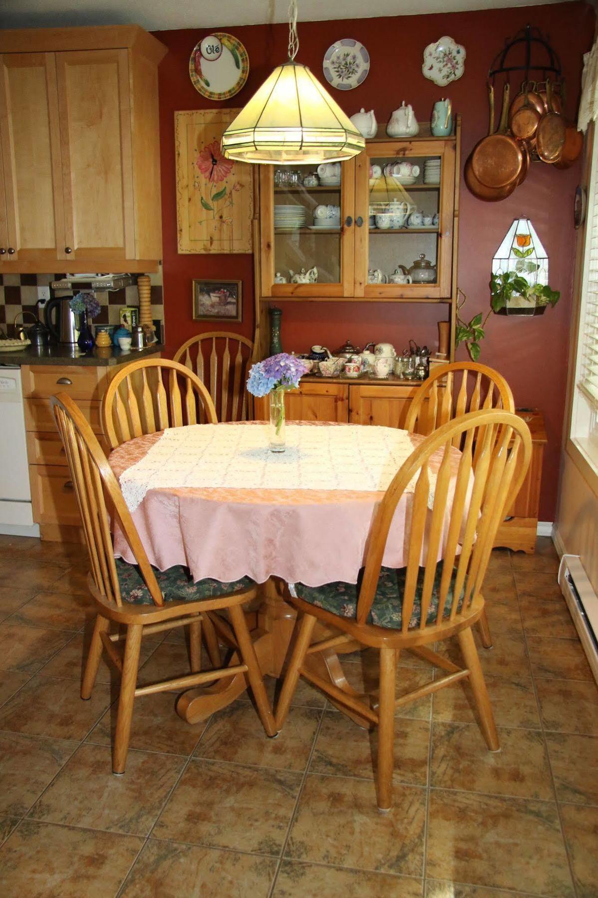 Tea Cozy Bed & Breakfast Qualicum Beach Kültér fotó